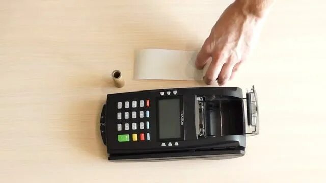 Как поменять чековую ленту