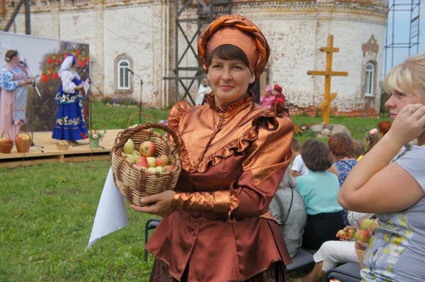 Гаврилово Посад яблочный спас. Яблочный спас фестиваль. Костюмы на яблочный спас. Спас 2020 году