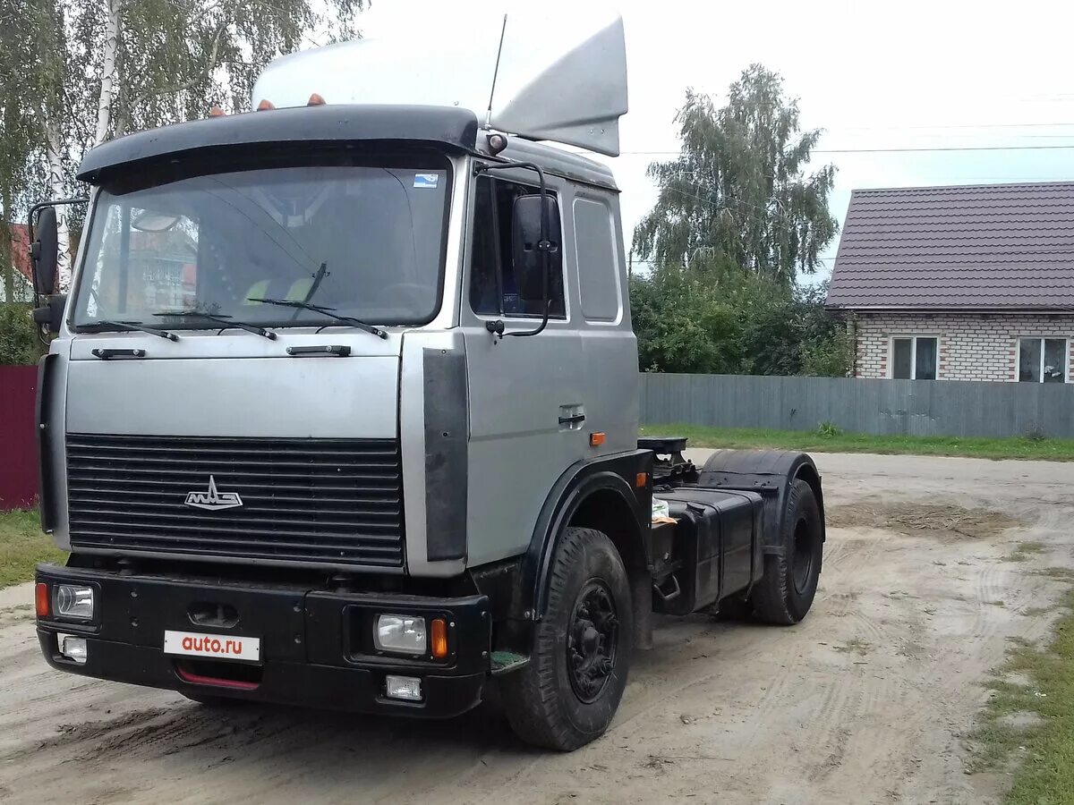 Маз 2002 года. Маз 543203-220. Маз объявление. Маз объявление. Маз 5433 тягач.