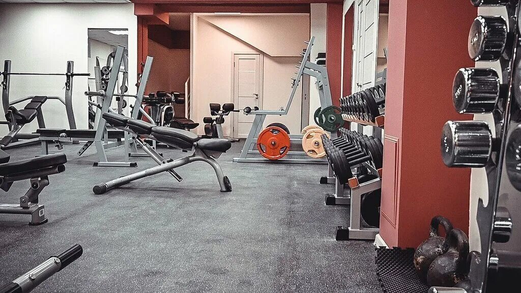 тренажерные залы ханты мансийск. тренажерный зал лидер ханты-мансийск. тренажерные залы ханты мансийск. фитнес центр, ханты-мансийск. югра атлетикс в ханты-мансийске тренажерный зал.