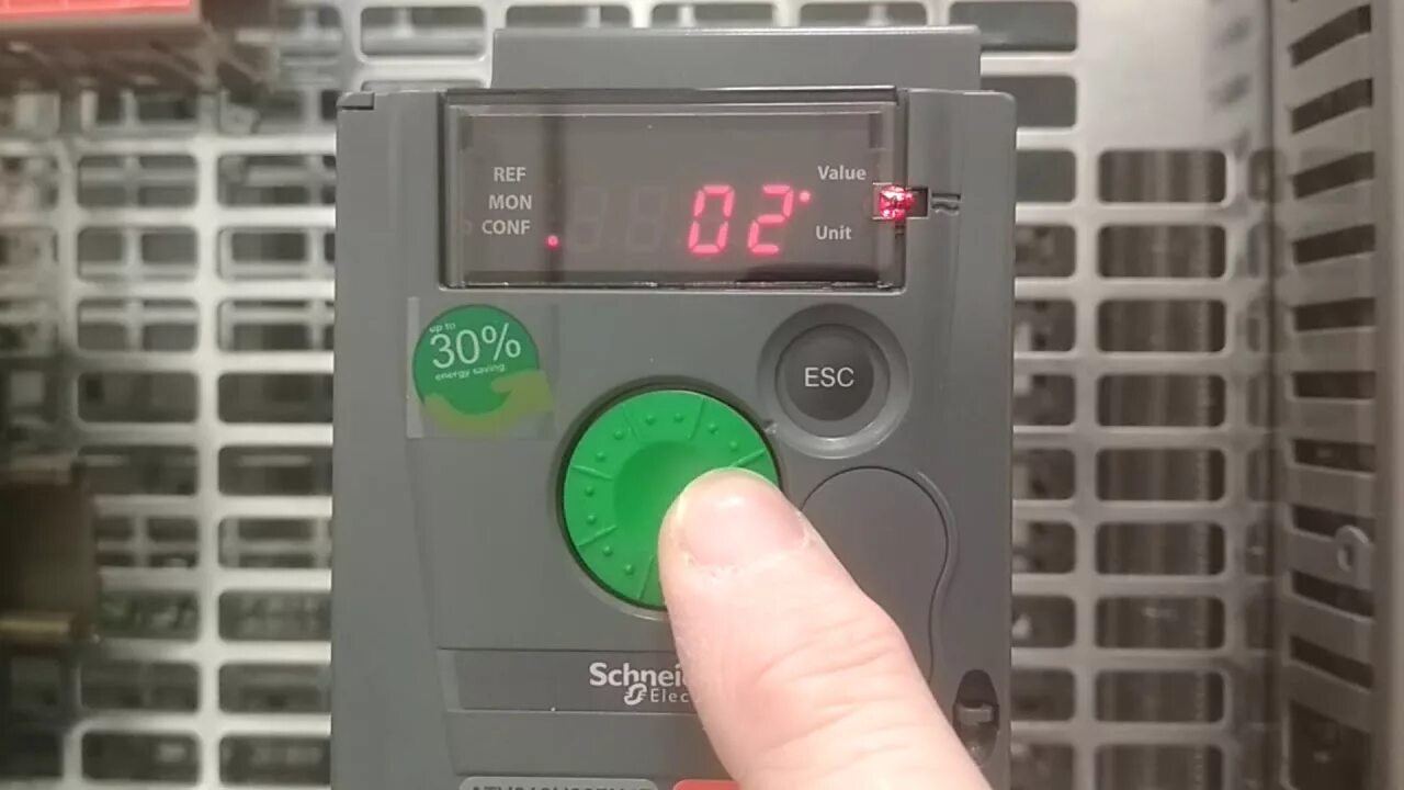 Частотный преобразователь заводские настройки. 5 управление двигателем. Частотный преобразователь заводские настройки. Частотник gd 100. Частотный преобразователь schneider electric atv310.