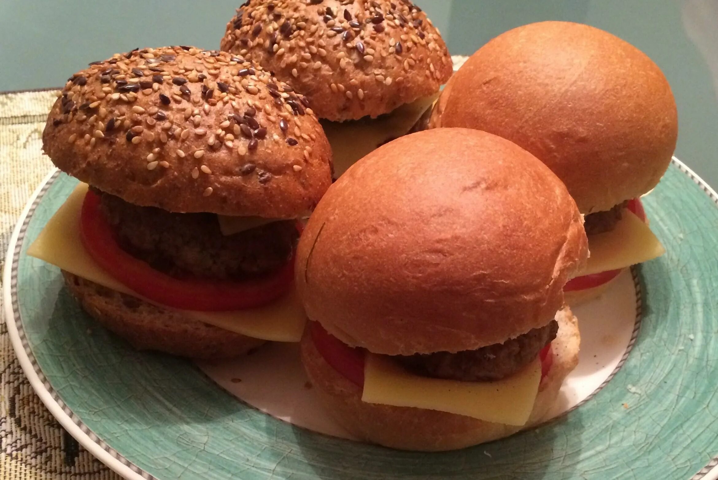 Крабсбургер во фритюре. Котлета для крабсбургера. Марафон крабсбургеров. Ингредиент крабсбургера. Марафон крабсбургеров.