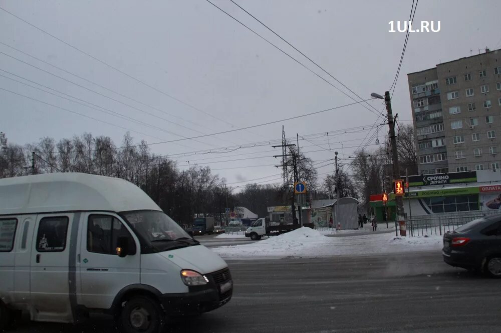 Остановки 90 автобуса москва. Остановка парк Победы Ульяновск. Остановка парк Победы Киров. 90 Маршрутка Ульяновск. Остановка парка Победы Ульяновск.