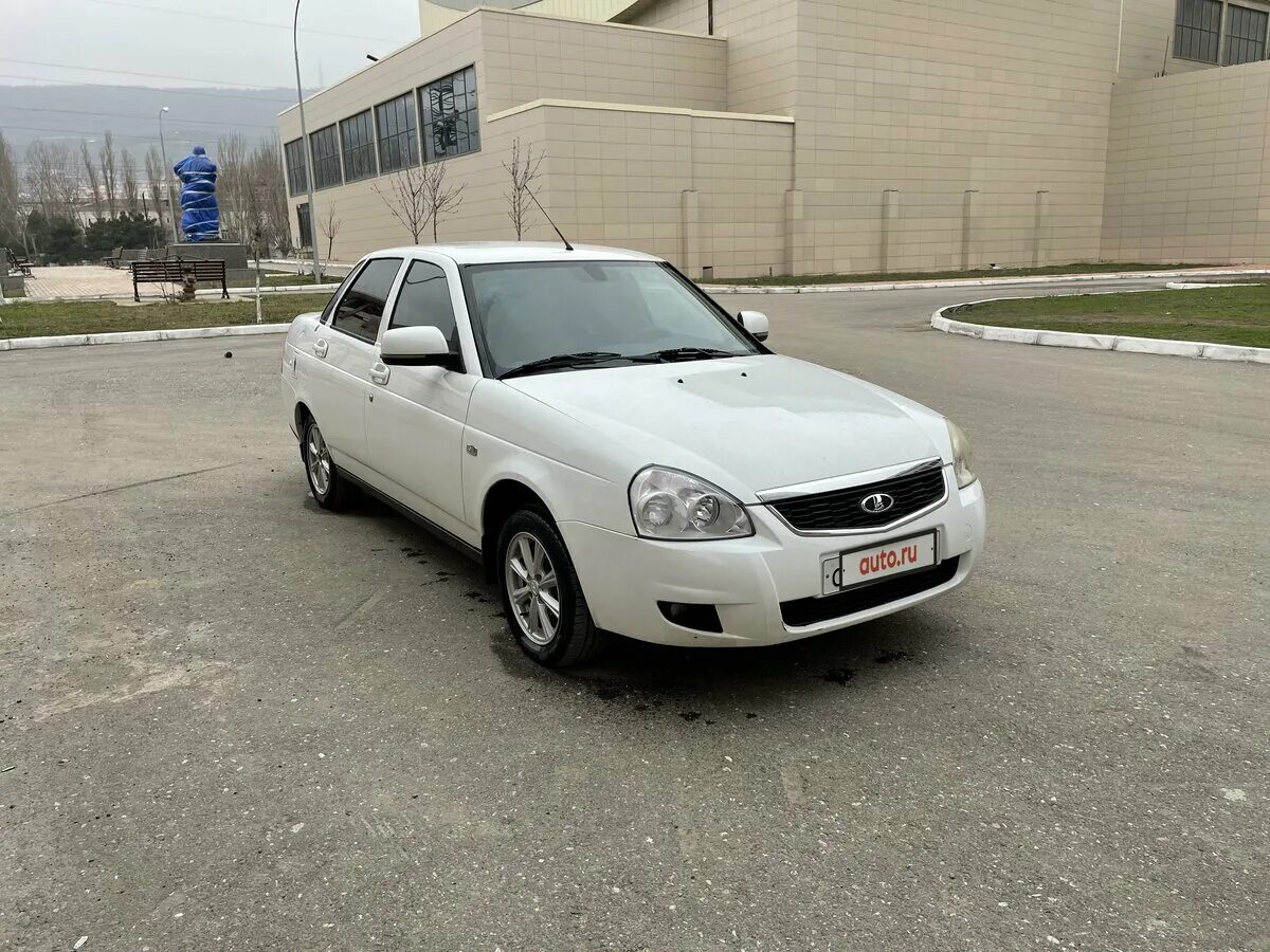 белая приора люкс 2014г. приора 2015 год седан. авито авто с пробегом дагестан приоры. приора 2014 люкс. авито машины приора.