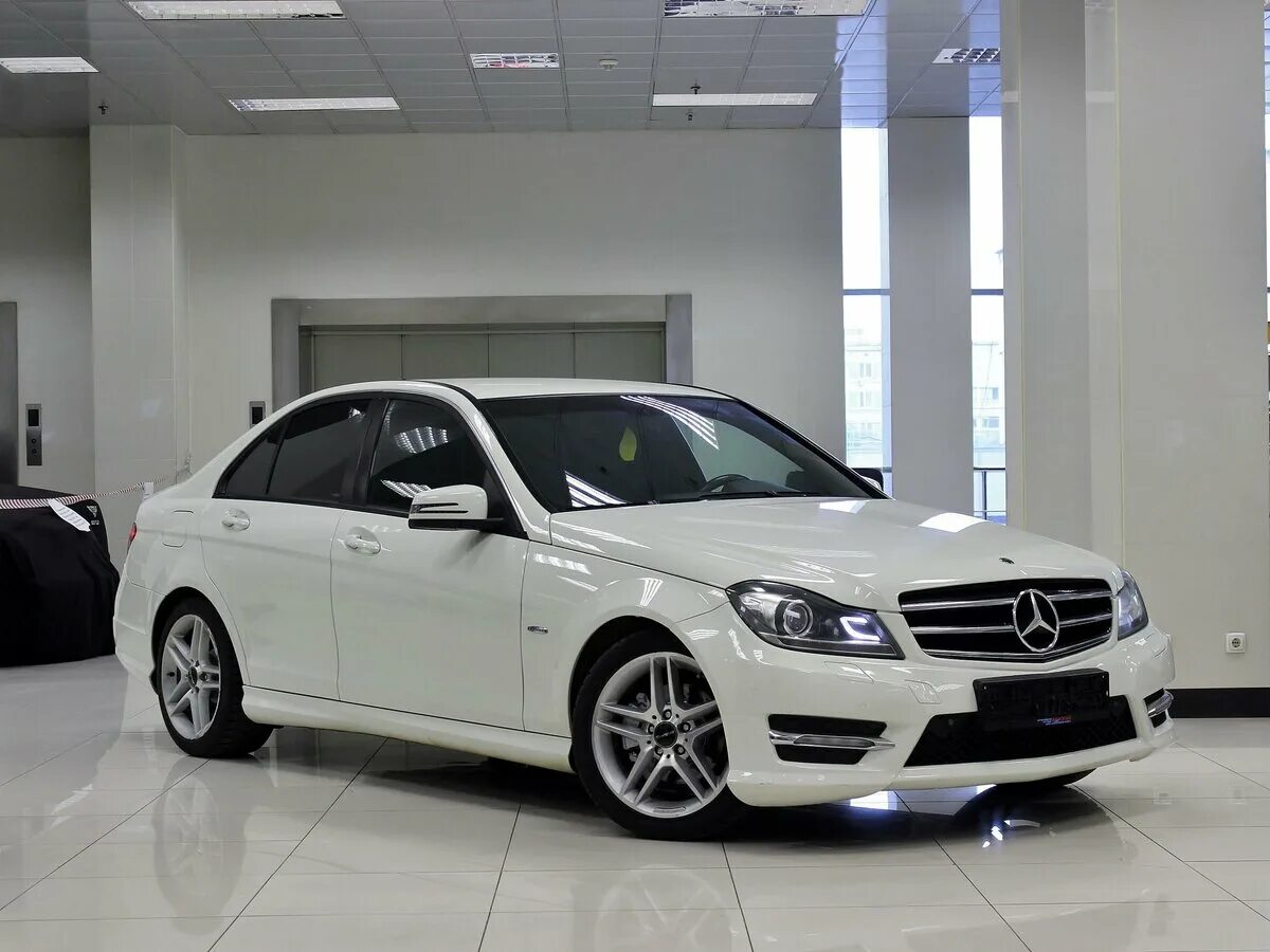 Мерседес с класса с пробегом москва. Mercedes c class 2011. Mercedes-Benz c-класс III (w204 белый. Мерседес c200 Рестайлинг. W204 Рестайлинг АМГ пакет.