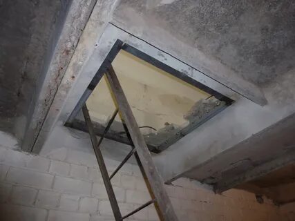 Люк в проем