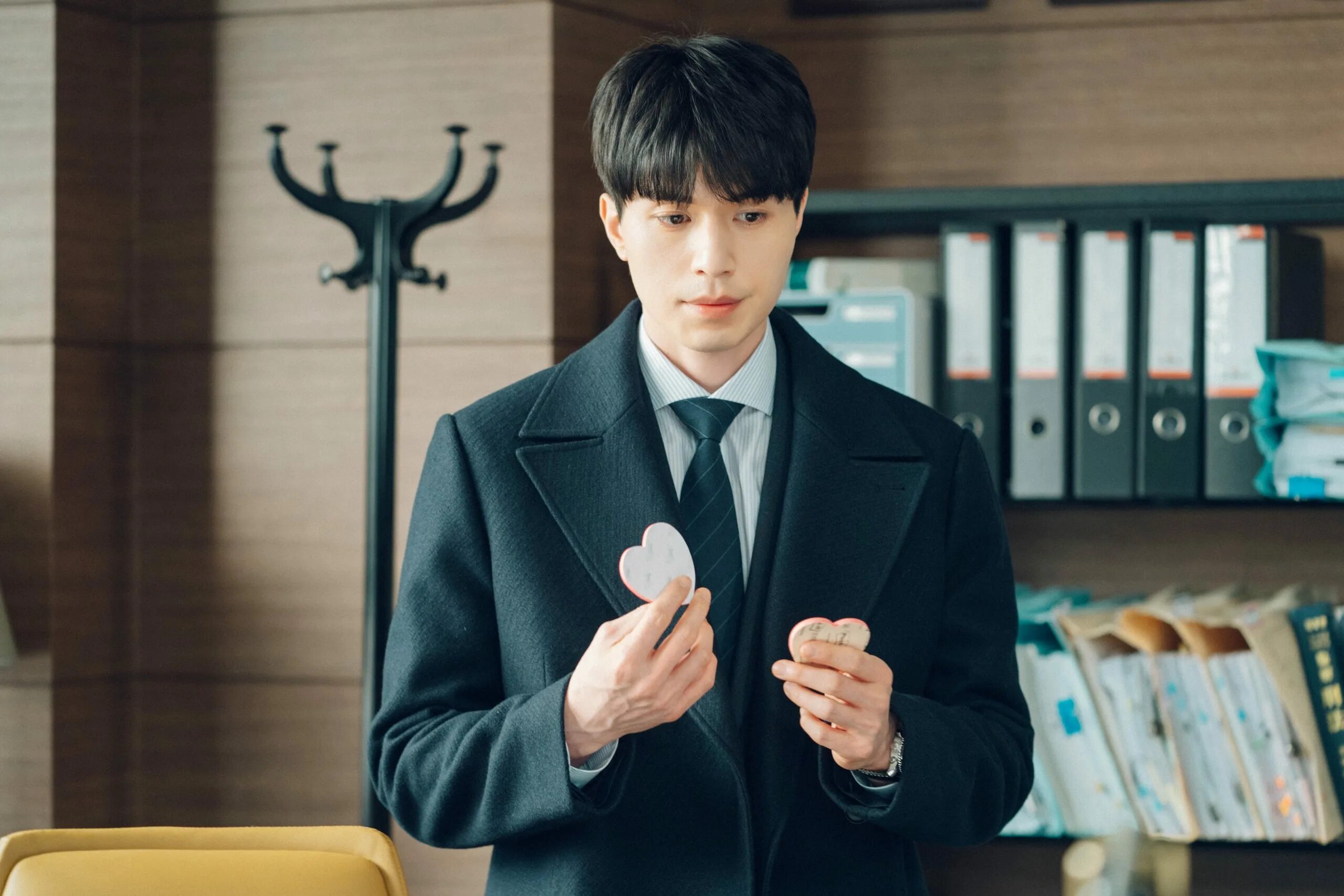 Lee dong Wook. Коснуться твоего сердца дорама 2019. Ли Дон УК коснуться твоего сердца. Гениальные дорама