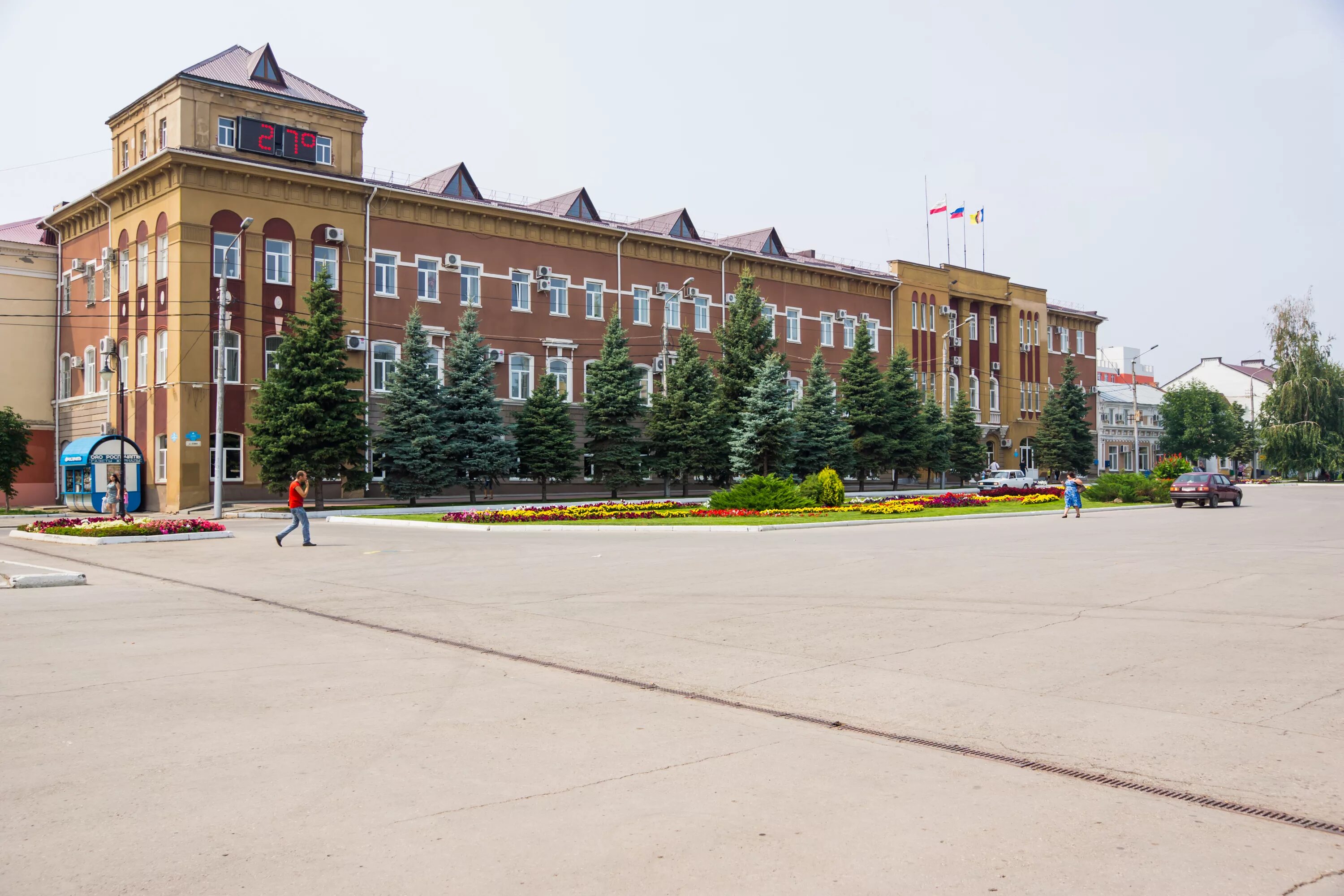 Население энгельса саратовской. Площадь Ленина Энгельс. Энгельс центр города. Город Энгельс Саратовской области. Энгельс Энгельс, Саратовская область.