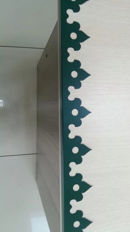 листок из металла своими руками. вырезаем из жести. оттиск с жестяного листа. злые морда из жести вырезать. листики из жести.