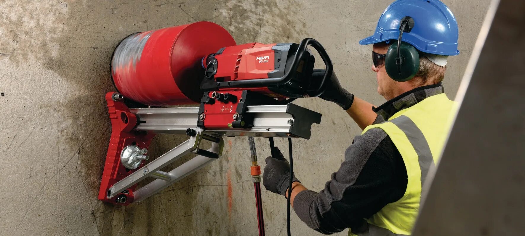 Алмазное бурение хилти 250. Hilti DD 250. Алмазное сверление Hilti. Алмазное сверление отверстий хилти. Услуга сверление