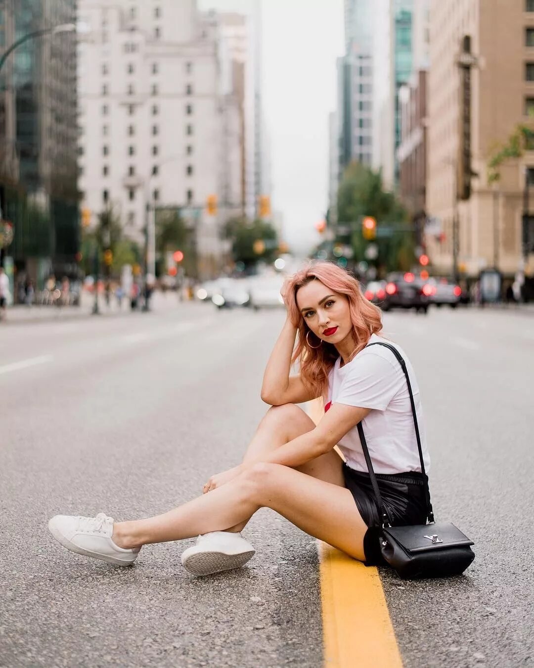 Фотосессия семья лайфстайл. Прогулочная фотосессия. Съемки в стиле lifestyle. Стиль лайфстайл. Лайфстайл в фотографии.