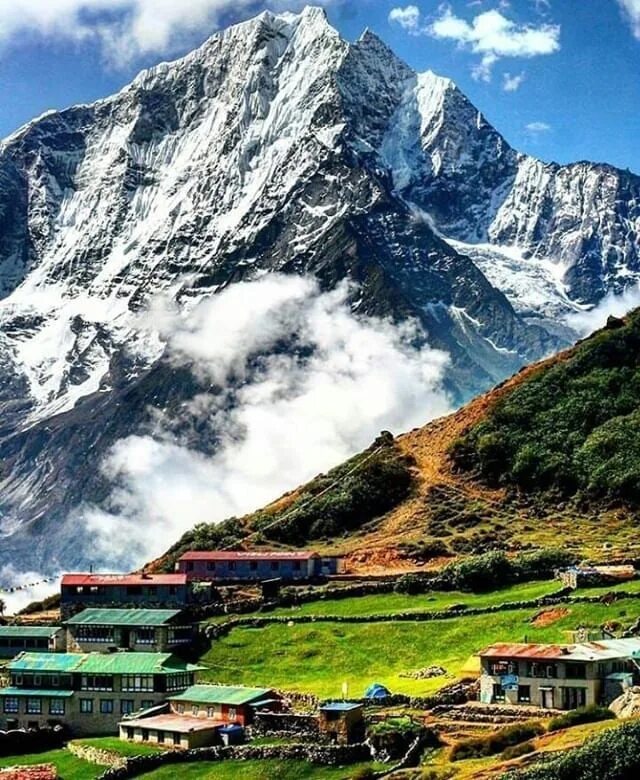 Гималаи место. Непал Гималаи. Катманду горы. Катманду Непал горы. Индия горы Гималаи.