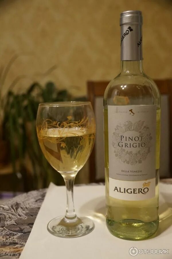 Пиногриджу вино сухое
