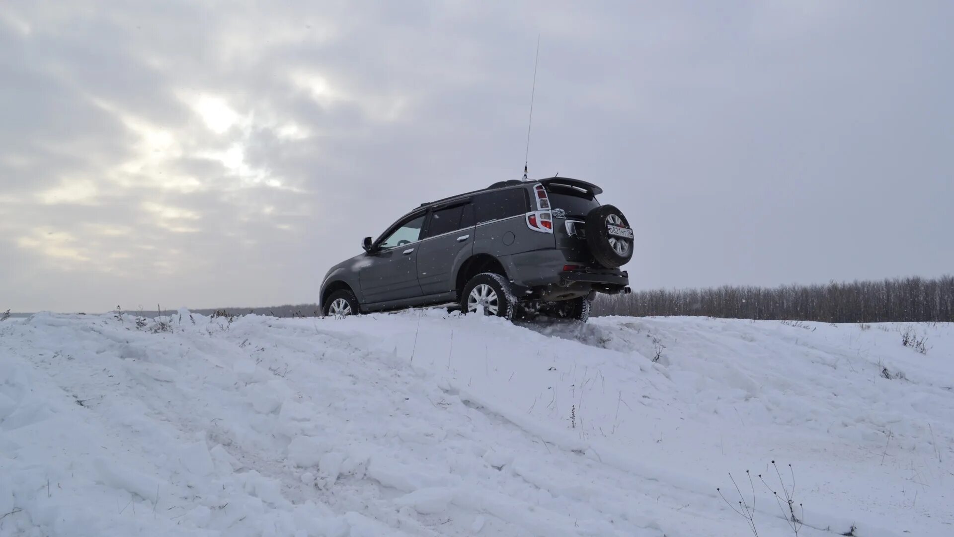 Ховер н5 горит. Ховер н2 off road. ховер н2 серый в грязи. гнилой ховер h3 зима. ховер х5 в грязи толкают.