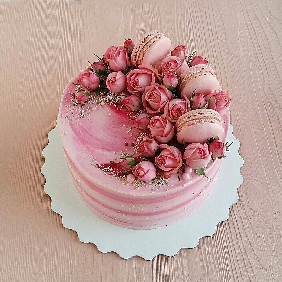 Торт дизайн для девушек. Украшение торта для девочки. Тортики. Стильный торт. Торт дизайн для девушек.