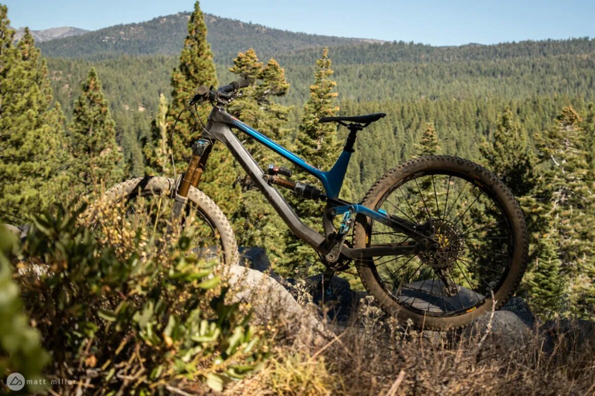 Велосипед каньон Canyon Torque. MTB Torque DH. Топовый велосипед Kanyon Carbon для фрирайд. Canyon Enduro Torque CF 8. Canyon torque