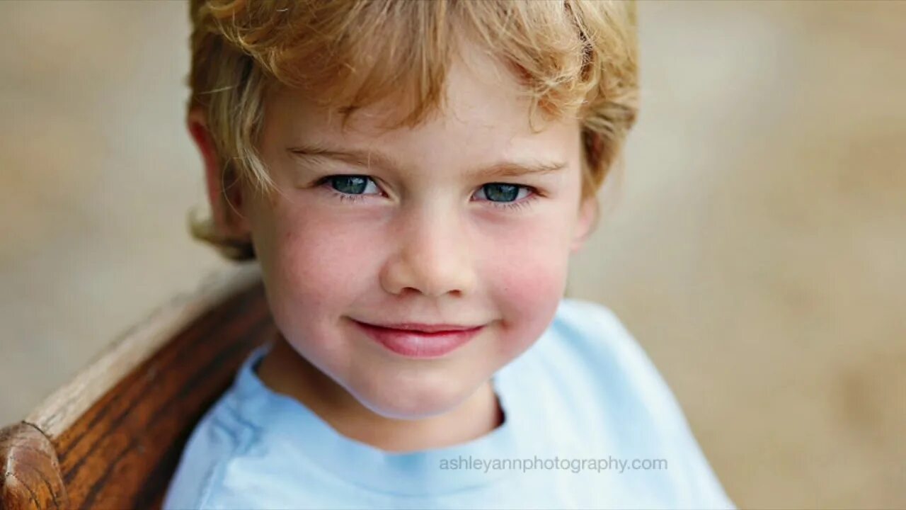 Литтле бой. Boy smiling. Джуниор мальчик. Little boy smiling Cinematic.