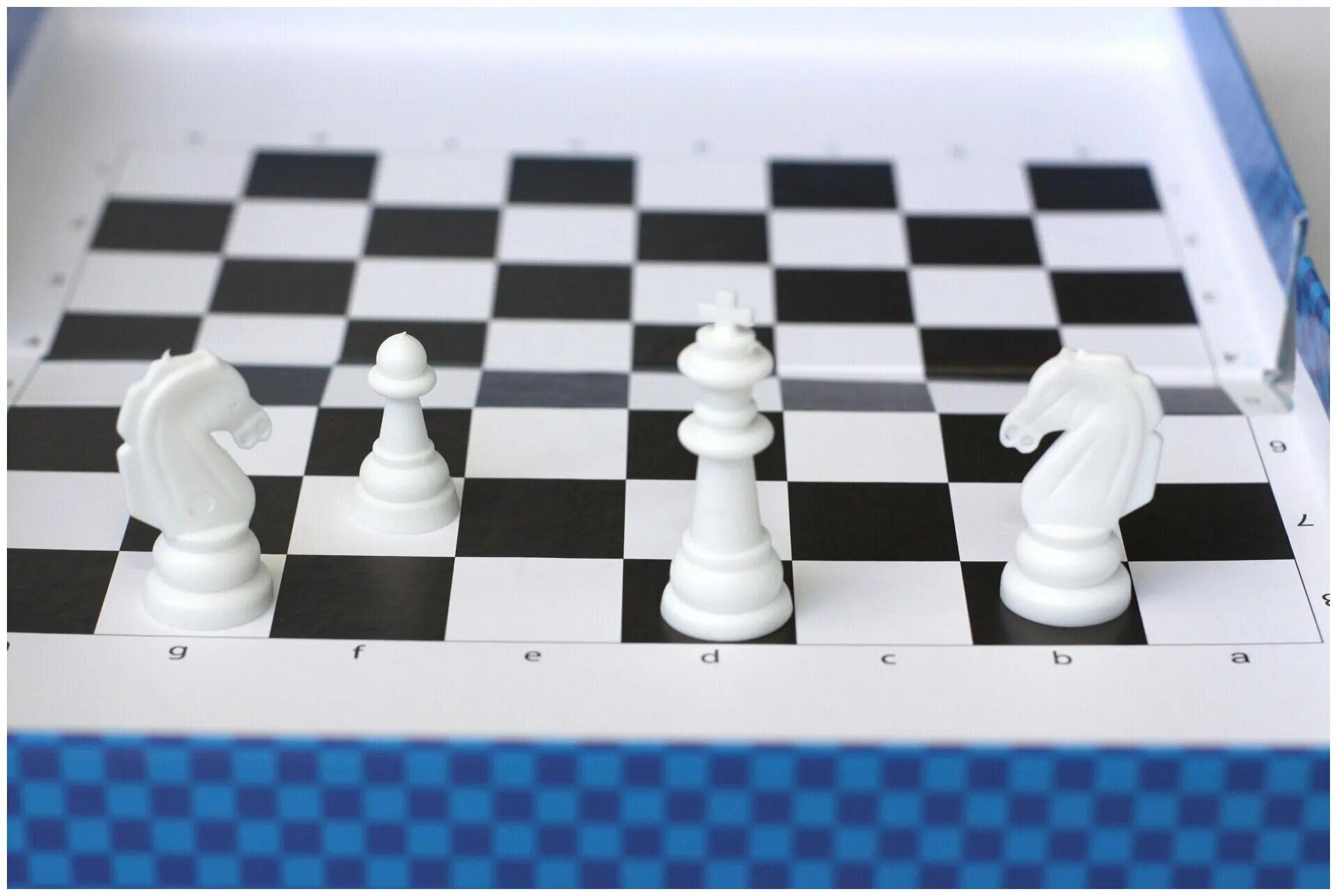 гроссмейстерские шахматы 1968. 10 шахмат. игра настольная "шахматы" десятое королевство. 10 шахмат. игра настольная "шахматы" десятое королевство.