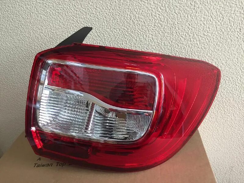 Задние фары рено логан 2 2020. Фонарь левый логан 2. Задний фонарь рено логан 2. 265557681r. Светодиодные фонари renault logan 2.