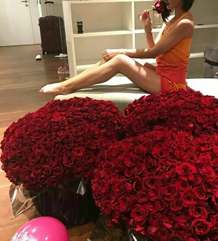 Rita Azibaeva Moda em amarelo, Ideias de fotos, Mulher rica