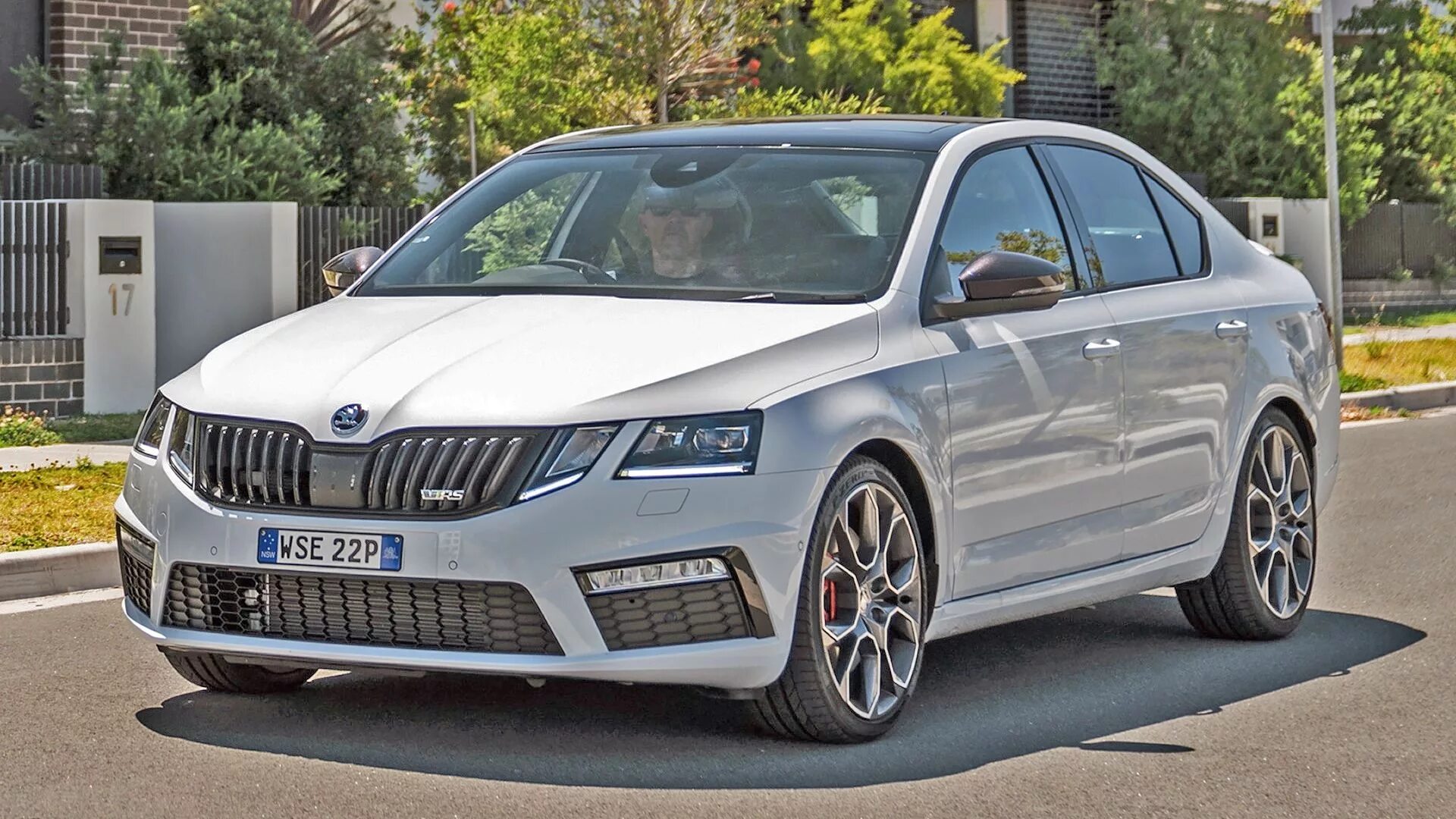 Skoda octavia rs 2020 2023. Шкода Octavia 2019. Skoda Octavia RS 2019.