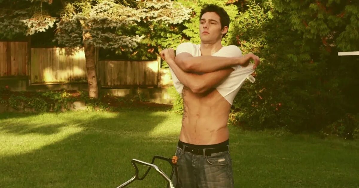 Jepsen call me maybe парень. фото maybe_me. Carly rae jepsen обложка. Fall me maybe. Fall me maybe.