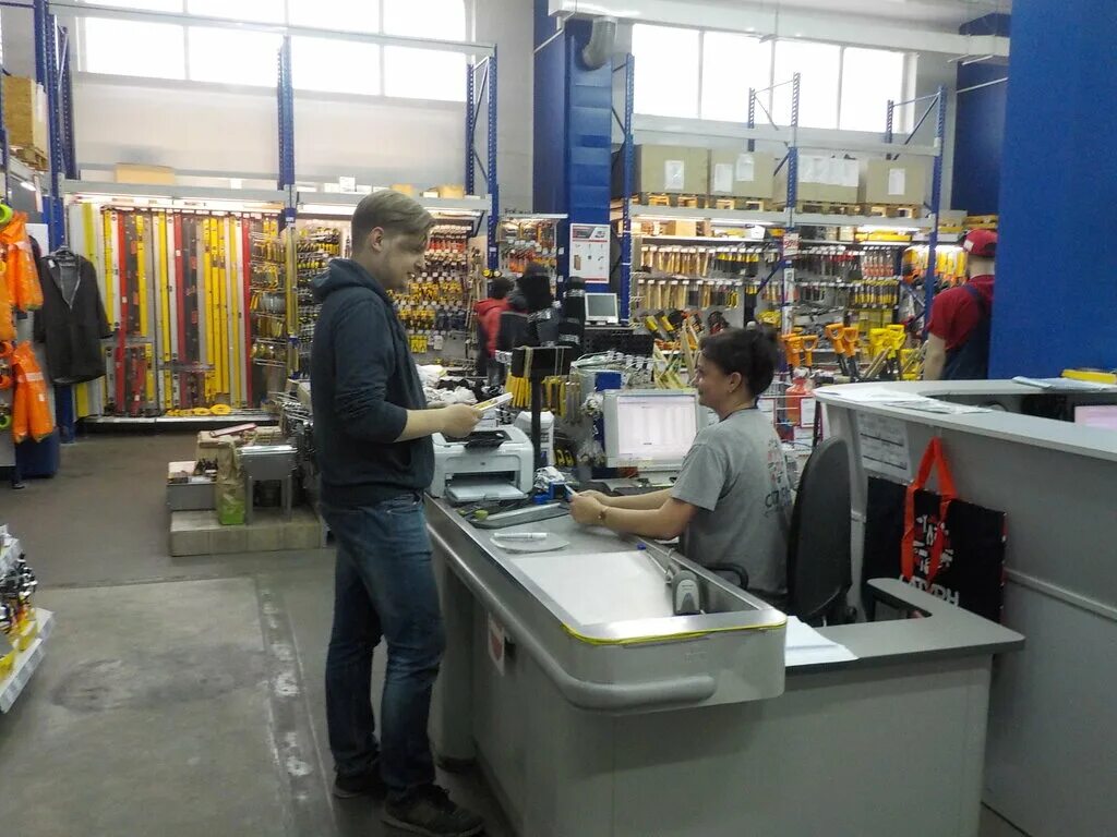 Каталог магазинов сатурн в санкт петербурге. Сатурн краснопутиловская. Магазин сатурн спб. Строймаркет сатурн санкт-петербург. Каталог магазинов сатурн в санкт петербурге.