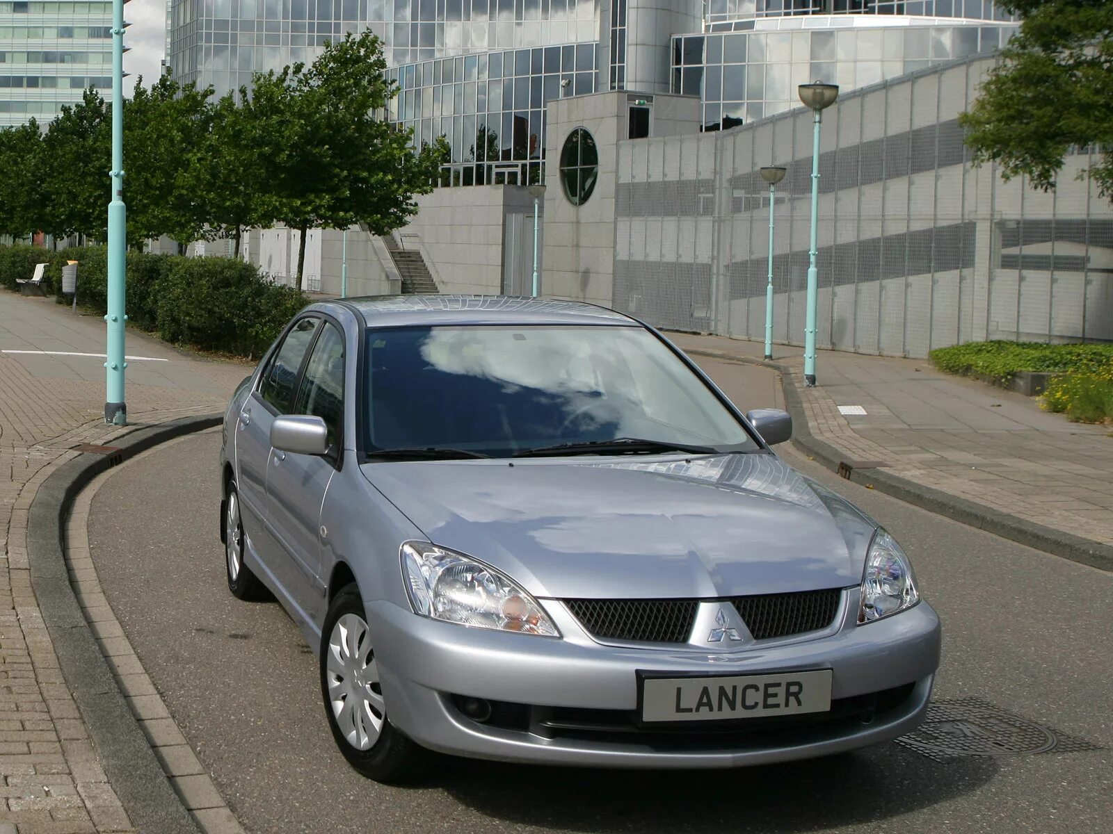 Ланцер 6. Митсубиси Лансер 6. Лансер 6 поколения. Mitsubishi Lancer 6 поколения. Мицубиси Лансер 2 поколение.