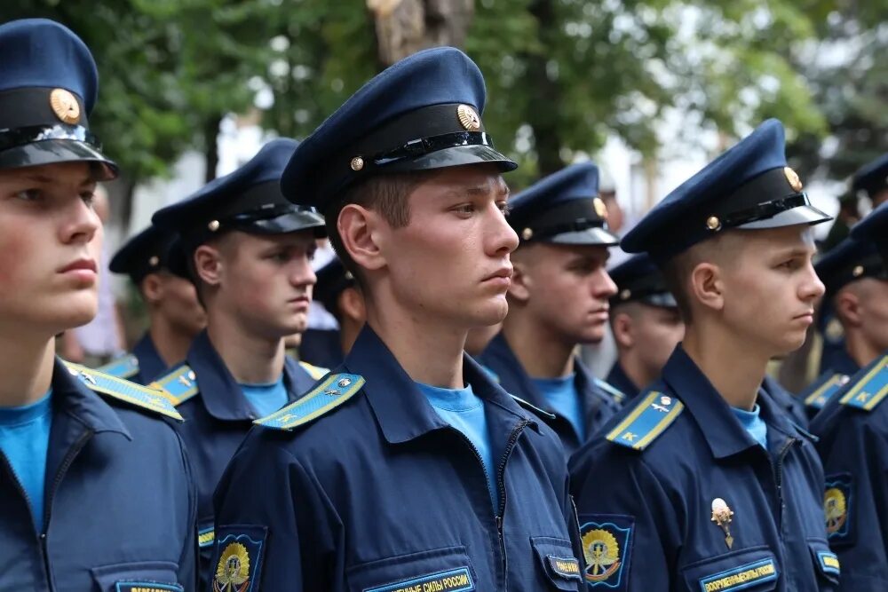 Курсанты КВВАУЛ. Форма курсантов КВВАУЛ. Повседневная форма курсантов КВВАУЛ. Форма курсантов военных училищ. Форма военных курсантов