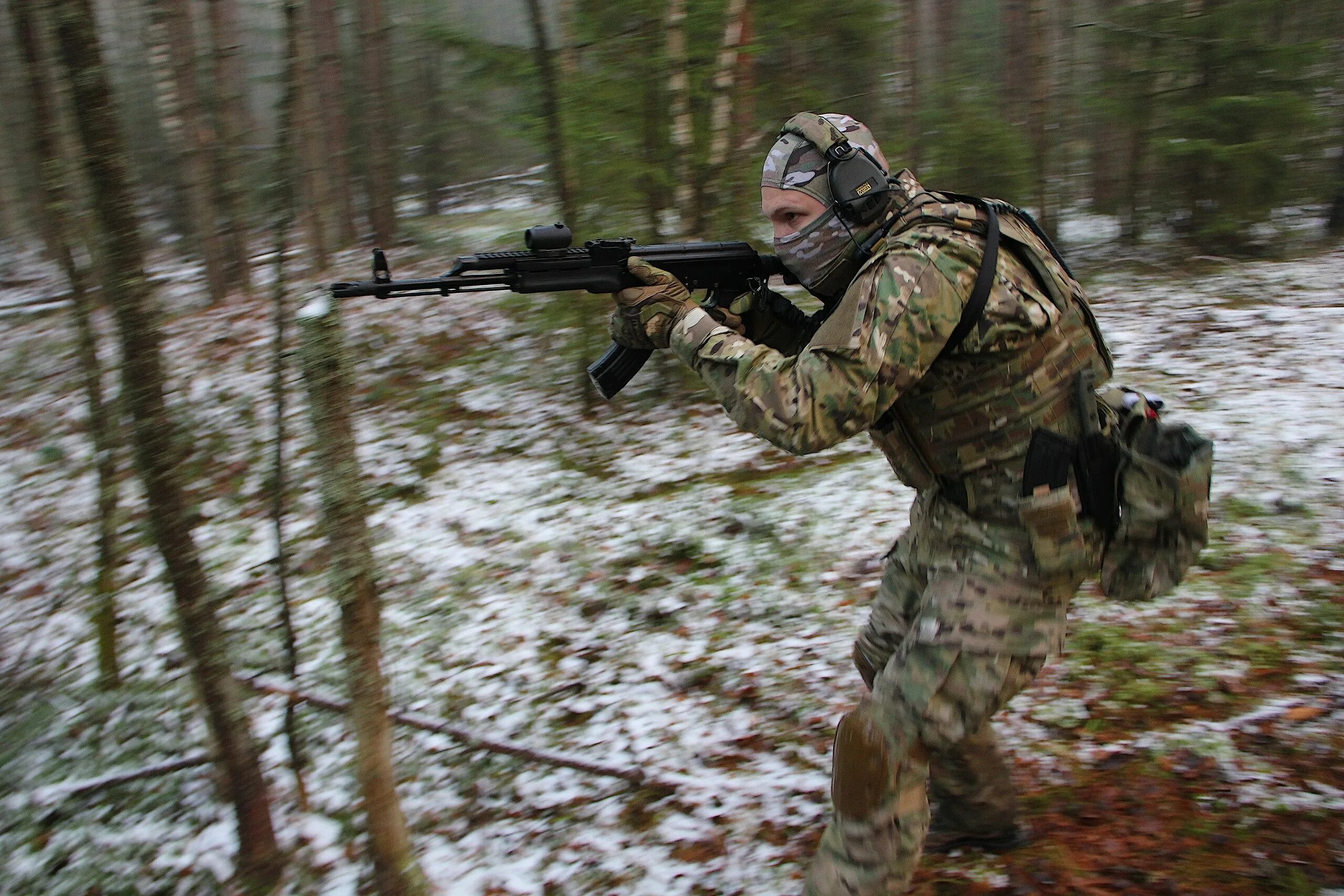 Страйкбол аренда. Multicam ССО. Спецназ Black Multicam. ССО страйкбол. Маскхалат СС лето.