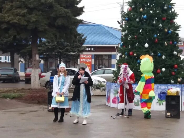 Погода в староминской на сегодня. Администрация станицы Староминская. Староминская Краснодарский край жители. Староминский центр культуры Староминская. Староминское сельское поселение.