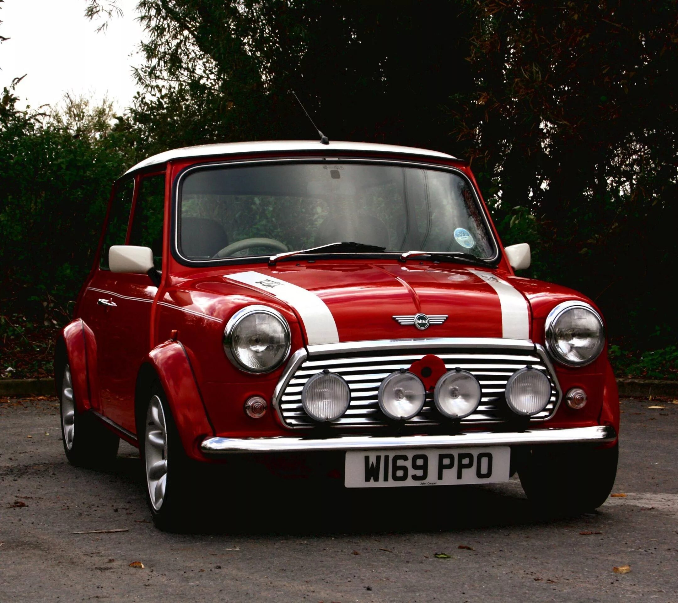 Мини старые версии. Мини купер 1958. mini cooper 1950. мини купер 1950. мини купер 1975.