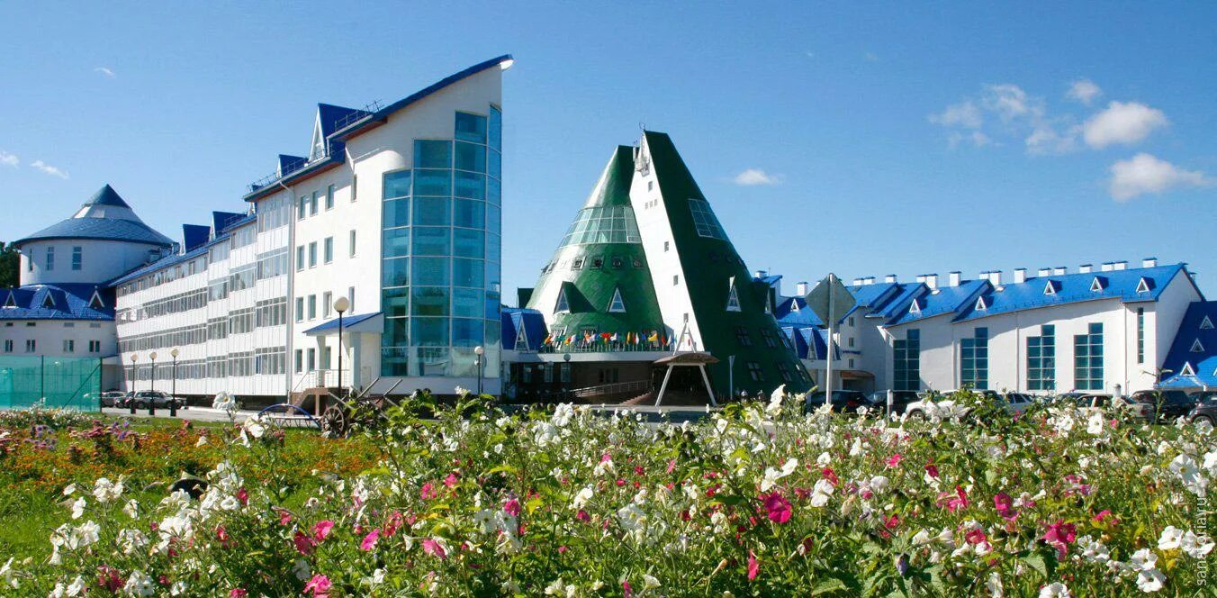 Югорская долина ханты-мансийск официальный сайт. Югра-атлетикс ханты-мансийск. Ханты комплекс. Спорткомплекс ханты-мансийск. Универсальный спорткомплекс ханты-мансийск.