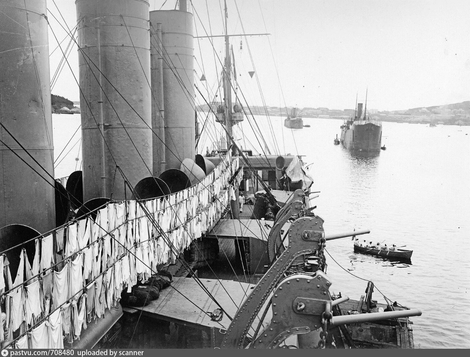 Варяг бронепалубный крейсер. Очаков бронепалубный крейсер. Крейсер громобой 1904. Крейсер 1905 года. Крейсер 1905 года.