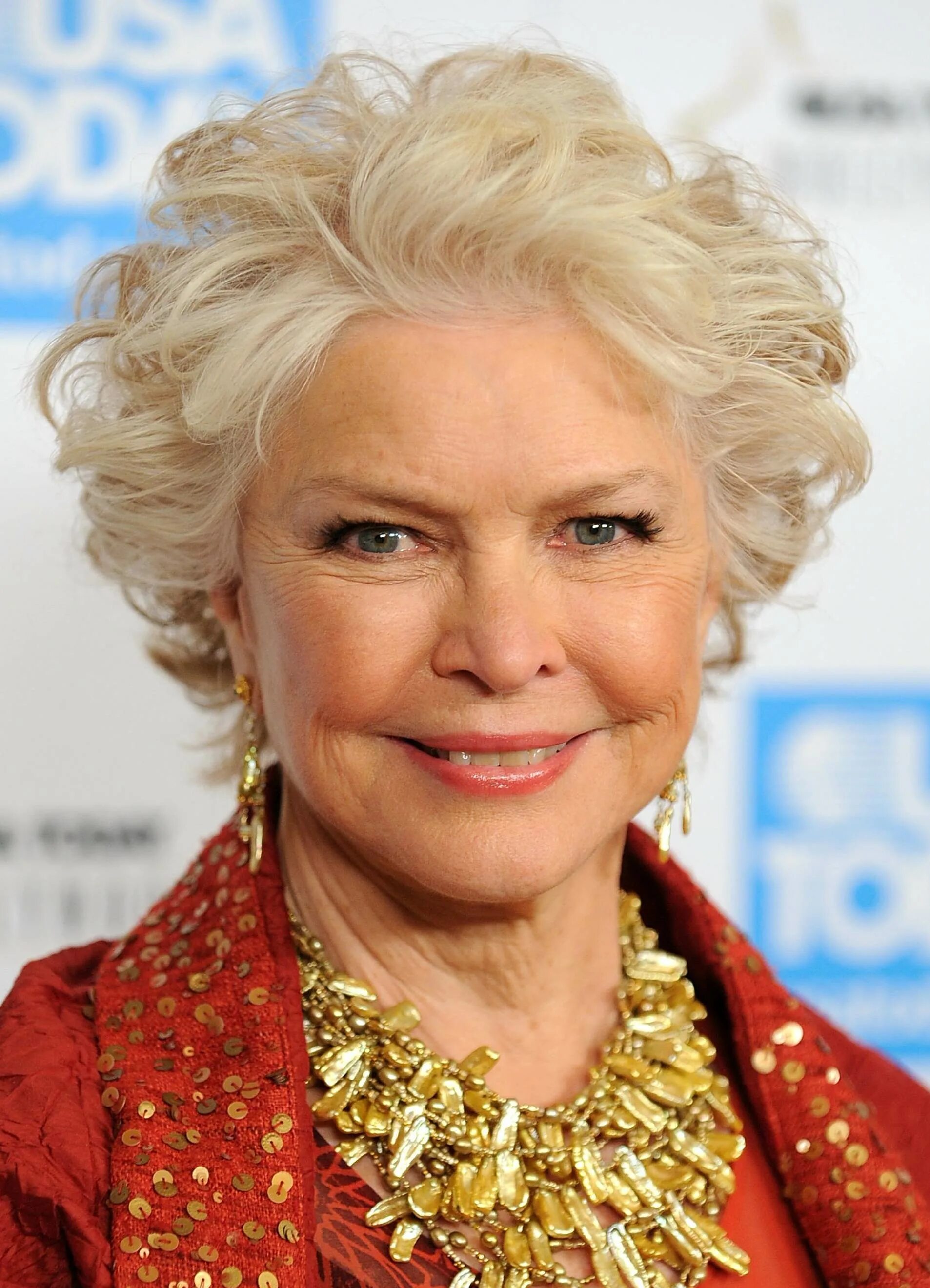 Эллен Бёрстин. Ellen Burstyn Oscar. Эллен Бёрстин фото. Стрижки для пожилых женщин. Самые красивые женщины 50