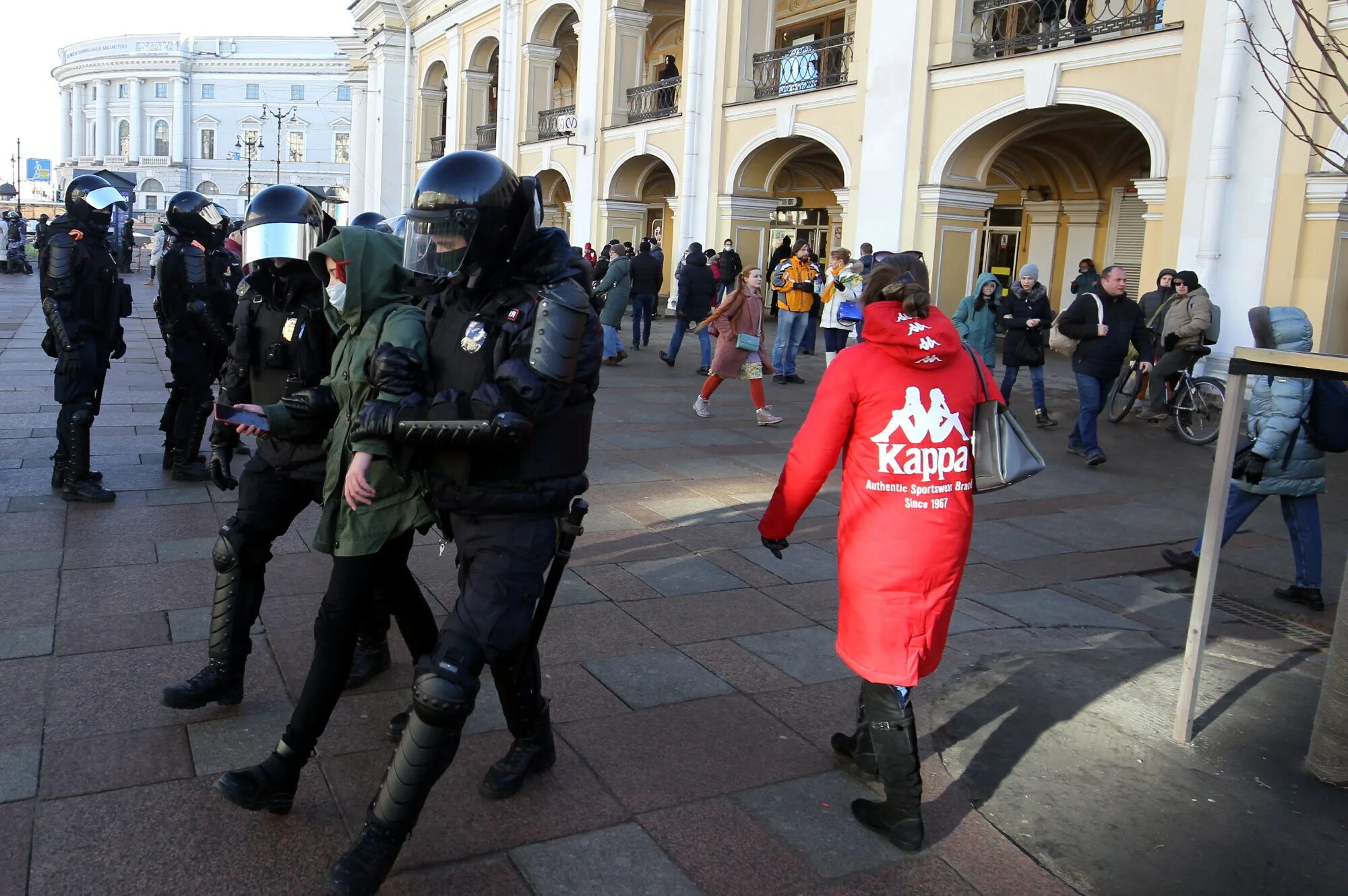 Митинги СПБ 2022. Протесты в Питере. Митинг в Петербурге. Протесты в России. Митинги в петербурге сегодня