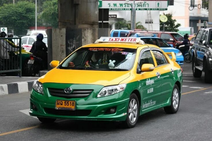 Зеленое такси фото Uber and Lyft are undermining NYC’s green taxis