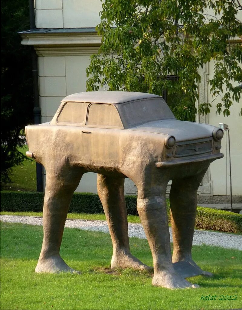 Памятник бабе яге в ставрополе. Необычные скульптуры мира. Амстердам памятники и скульптуры. Памятник водопроводчику волгоград. Памятник бегемоту в волгограде.