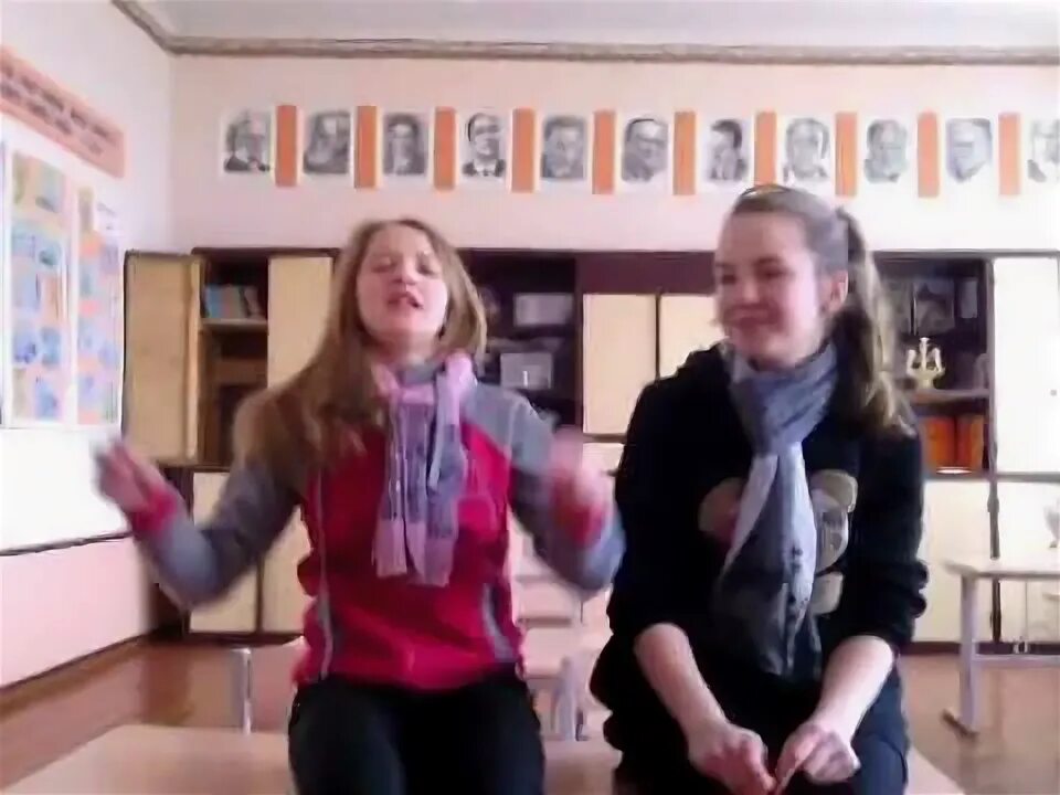 А не мешай слушать. А не мешай слушать