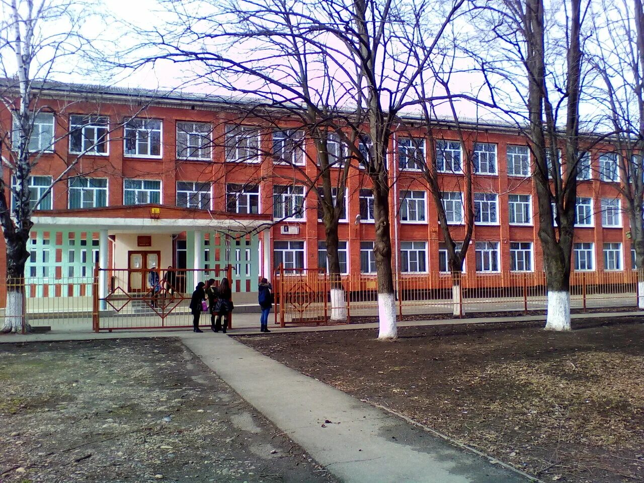 школа 19 армавир краснодарский край. директор 9 школы армавир. 9 школа г армавир. 17 школа армавир. школа 2 армавир.