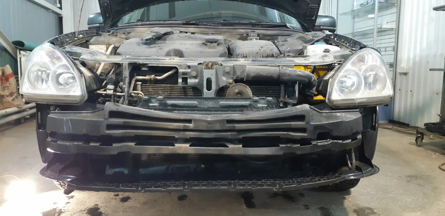 Приора без переднего бампера. Приора хэтчбек без переднего бампера. Приора без бампера. Приора без переднего бампера сбоку. Приора 2 без переднего бампера.