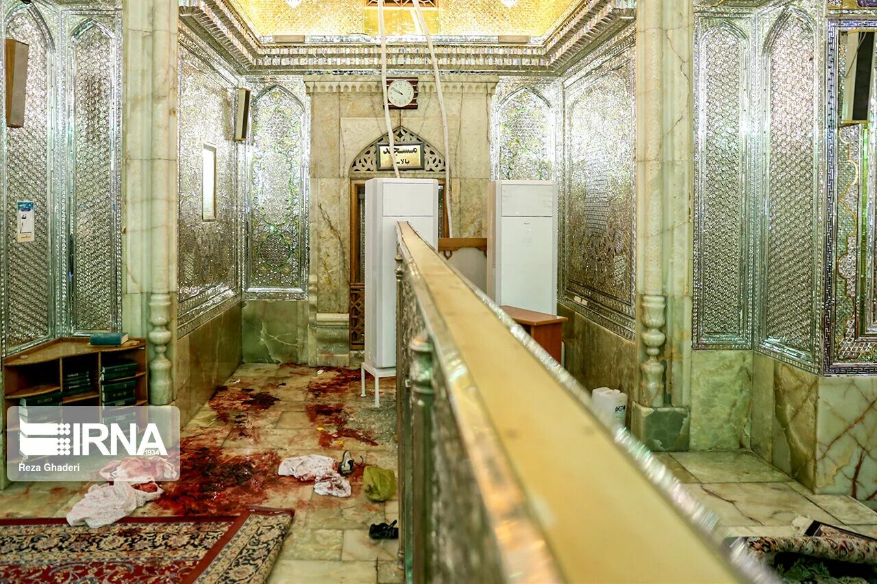 Мавзолей Шах-Черах Иран. Шах Черах Шираз. Иран мечеть Шах Черах. Зеркальная мечеть Шах-Черах в Ширазе. Ситуация в иране 2024