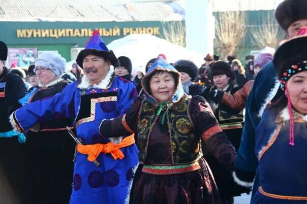 Прогноз погоды агинское забайкальский на 10 дней. Сагаалган Агинское Забайкальский край. Праздники в Агинске. Агинский Бурятский округ. Сагаалган в Агинском.