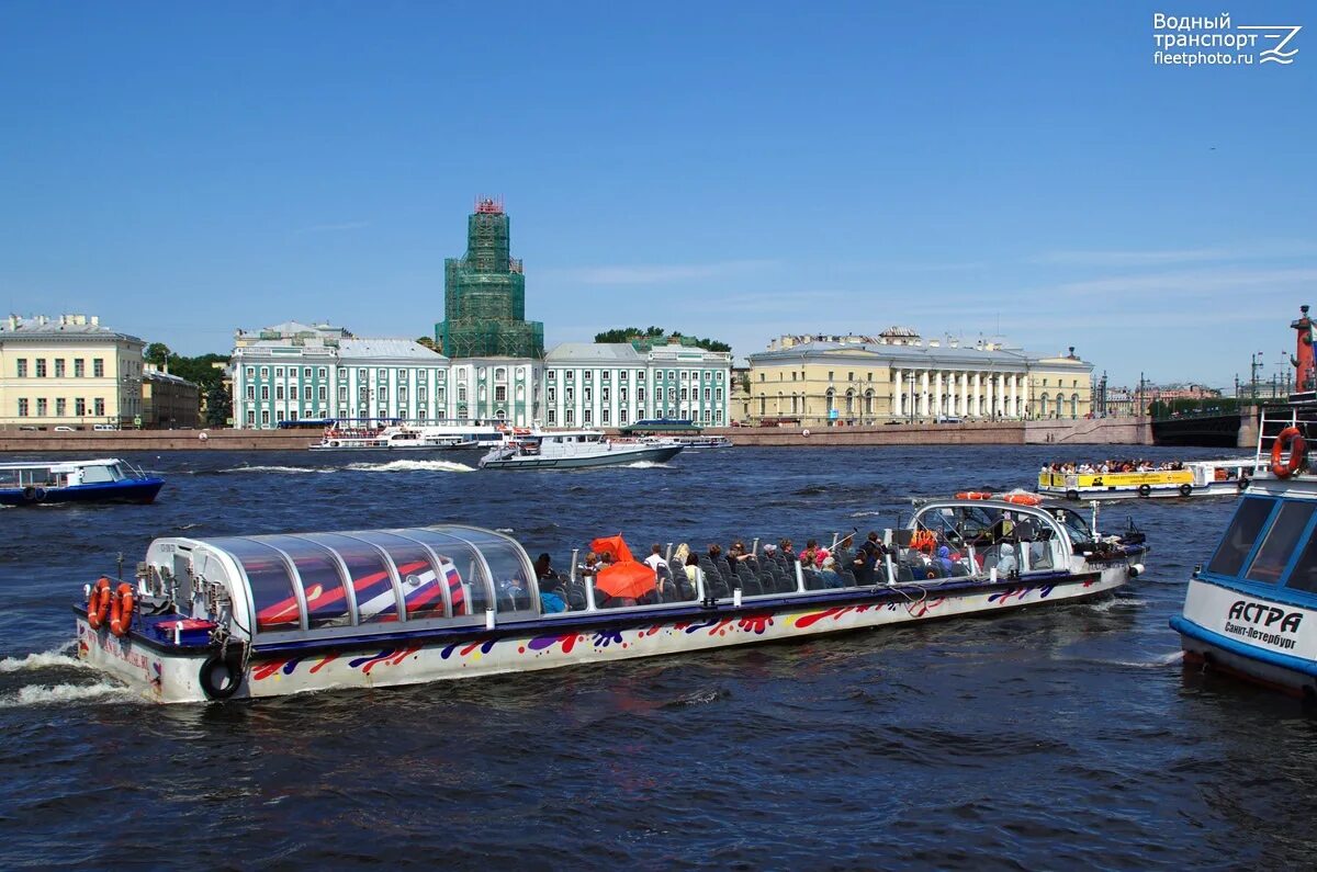 Движение судов спб. Теплоход пальмира санкт-петербург. теплоход кабриолет пальмира санкт-петербург. пальмира теплоход спб. теплоход пальмира 2.