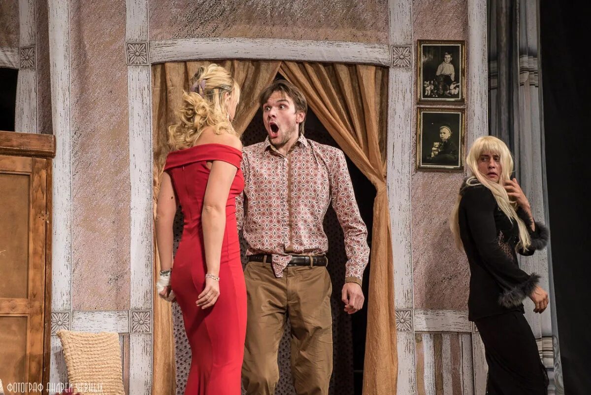 Спектакль авантюристы поневоле с павлом прилучным. Павел прилучный аферисты поневоле. Авантюристы поневоле спектакль. Спектакль авантюристы поневоле с павлом прилучным. Александр мохов авантюристы поневоле.