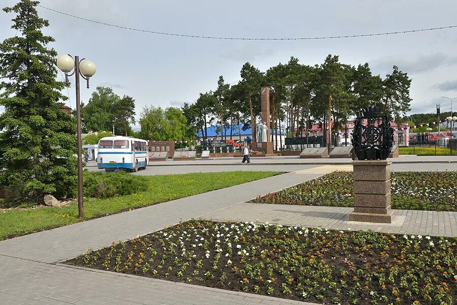 Автобус лиаз заводоуковск 2020. Тюмень, автовокзал ул. Заводоуковск автобус. Автовокзал заводоуковск. Нефаз-5299-17-52.