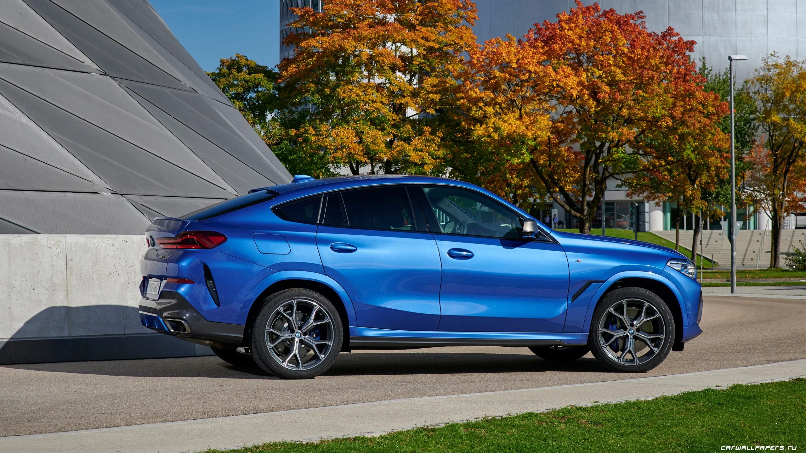 БМВ х6 новый. BMW x6 m50i. БМВ x6m 2019. BMW x6 m50i 2019.