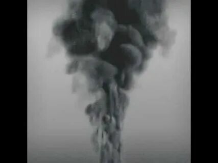 Сравнение дым пружиной поднимался к небу