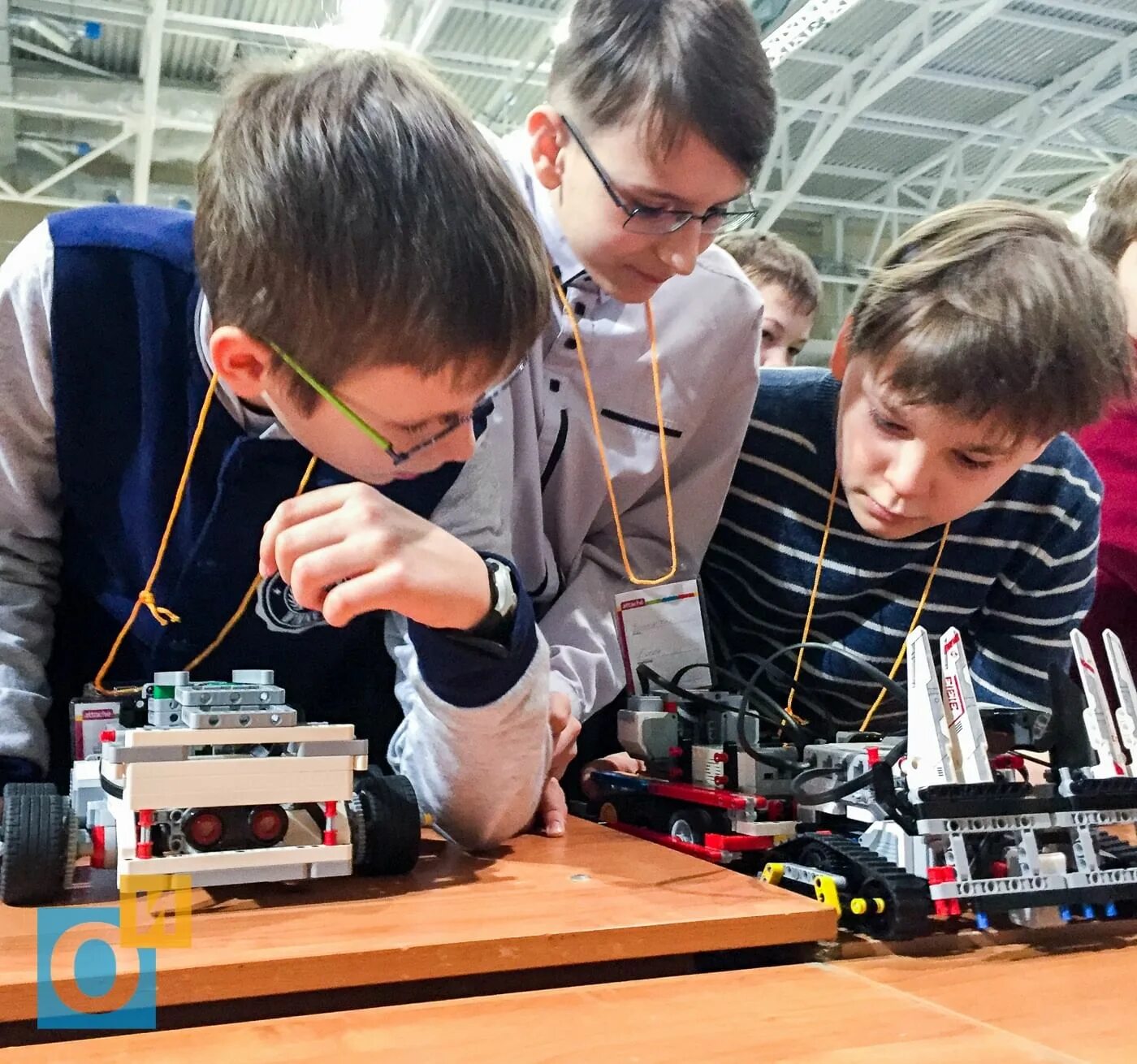 Улица изобретателей воронеж. Памятник ефиму артамонову. Бутырский район улица яблочкова. Изобретатель и рационализатор. Улица яблочкова на карте.