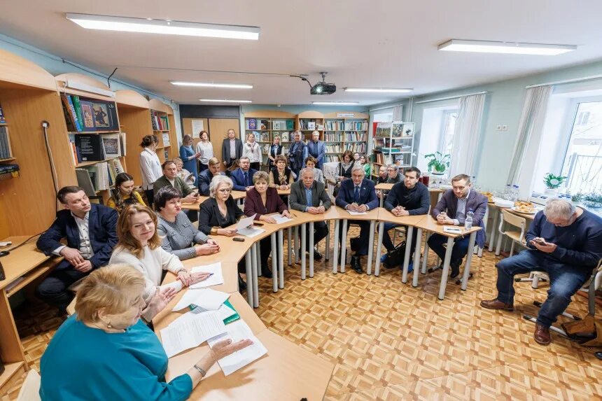 Первый герб екатеринбурга. Избирательная комиссия екатеринбург здание. Комиссия екатеринбурга. Комиссия екатеринбурга. Екатеринбургская городская дума.